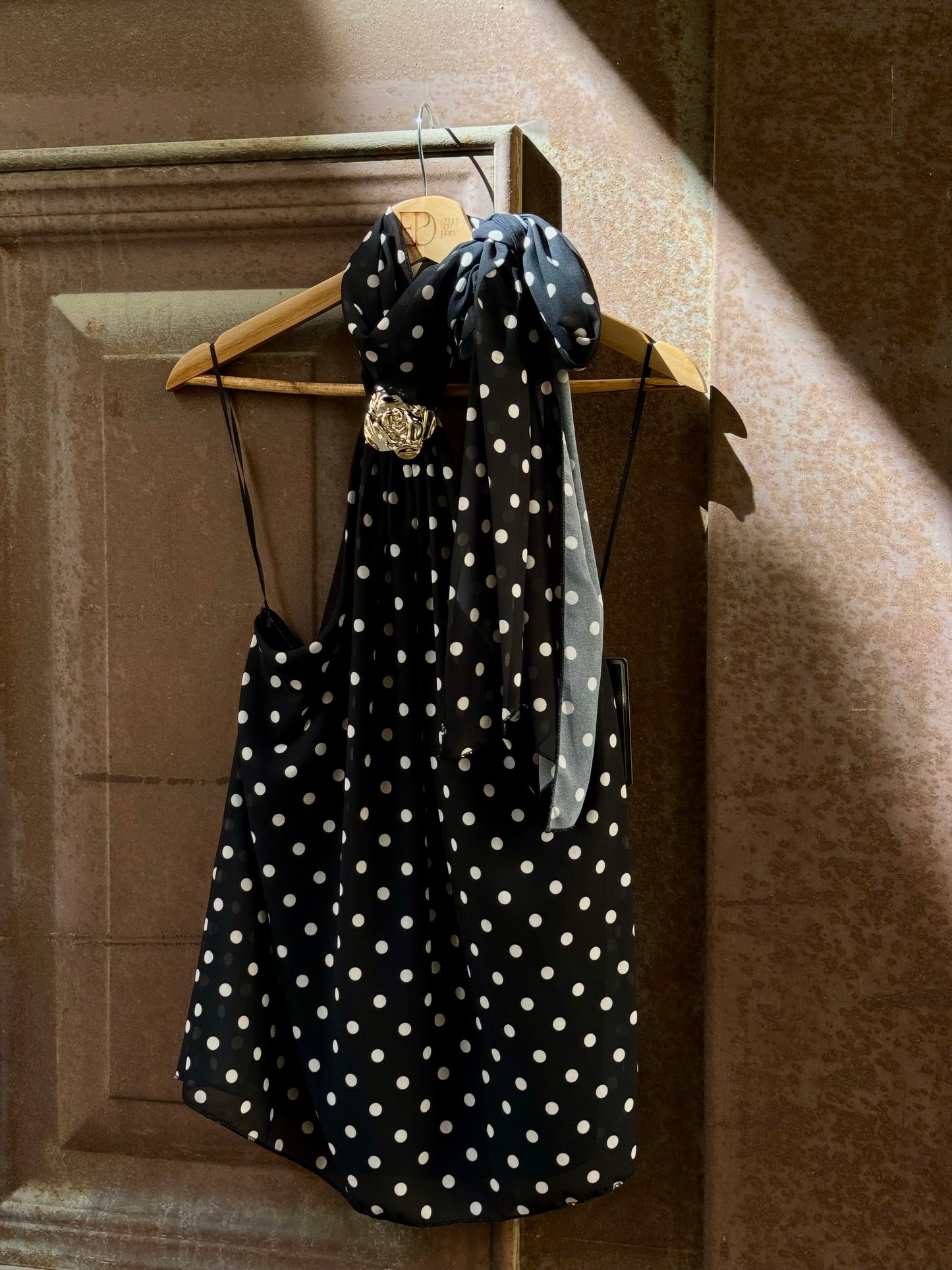 Top pois black