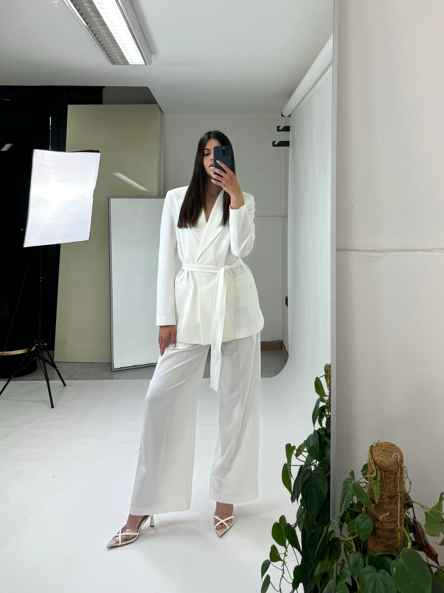 Tailleur MOKOS vestaglia bianco