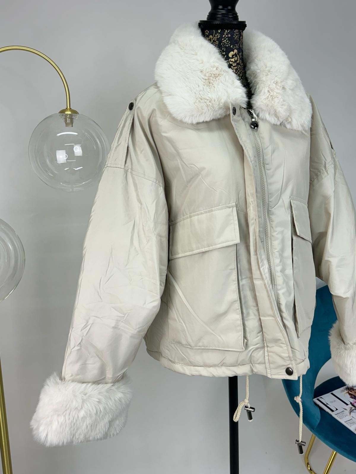 MONTONE WHITE