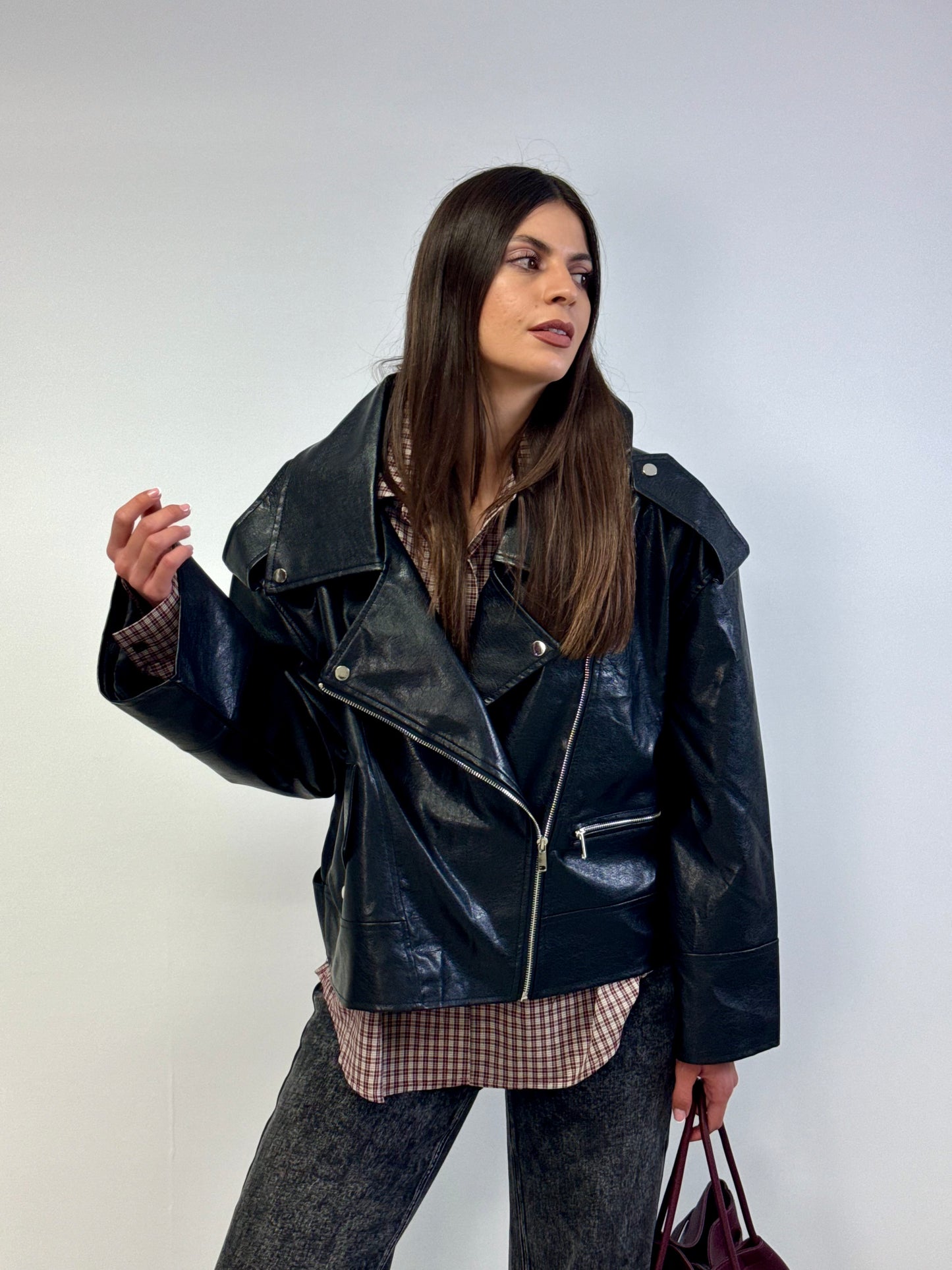 Giacca chiodo simil pelle over nero