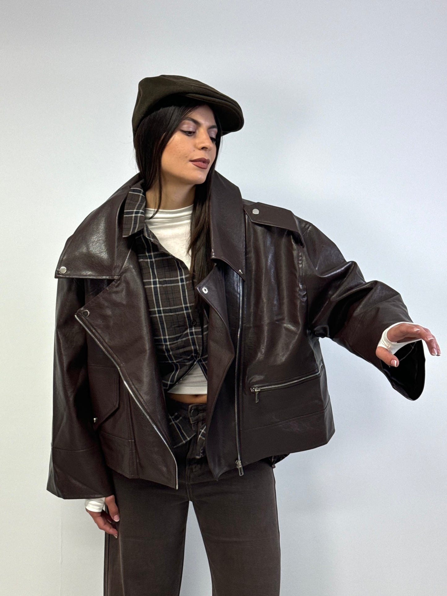 Giacca chiodo simil pelle over choco