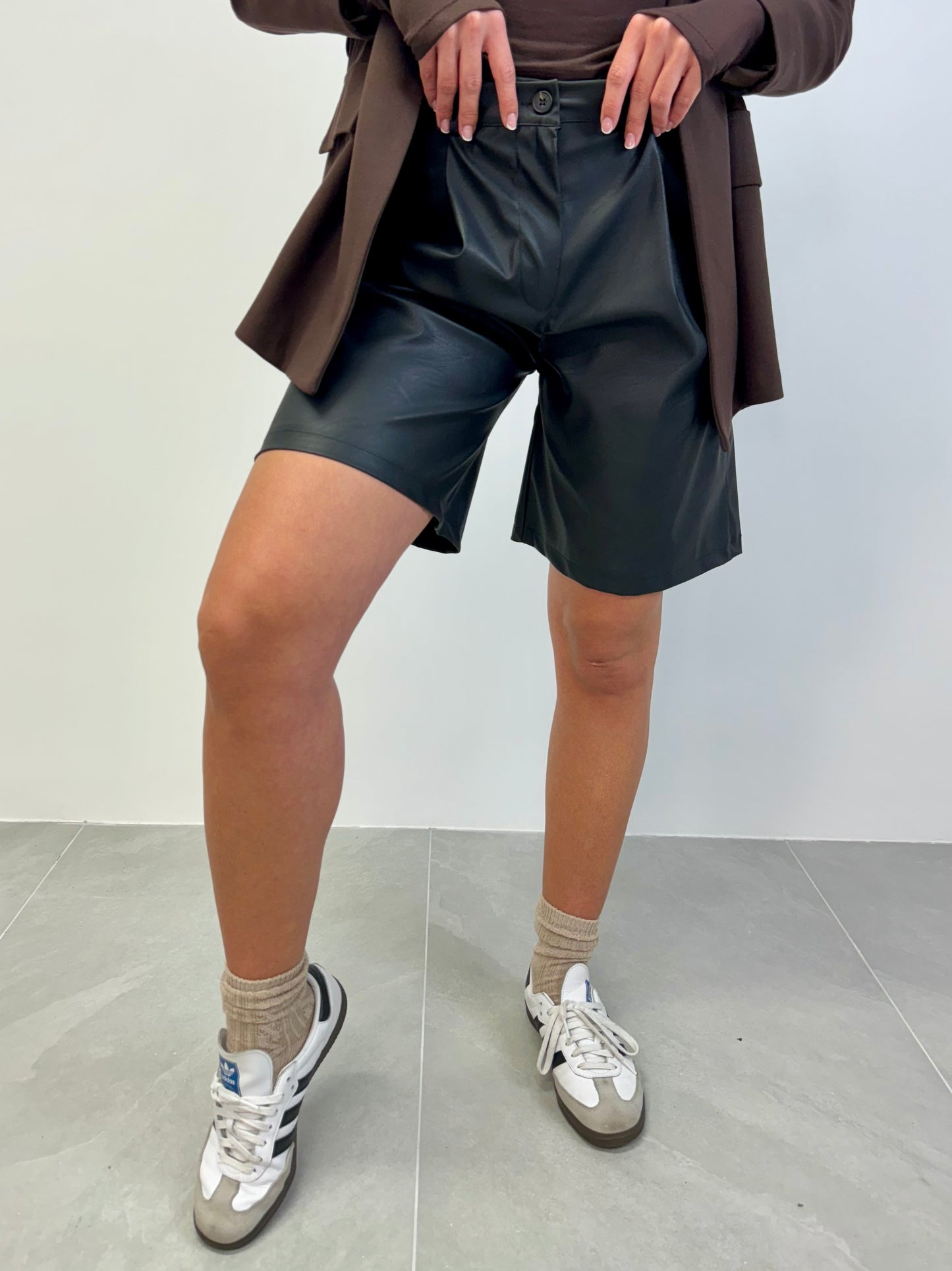 Bermuda simil pelle black
