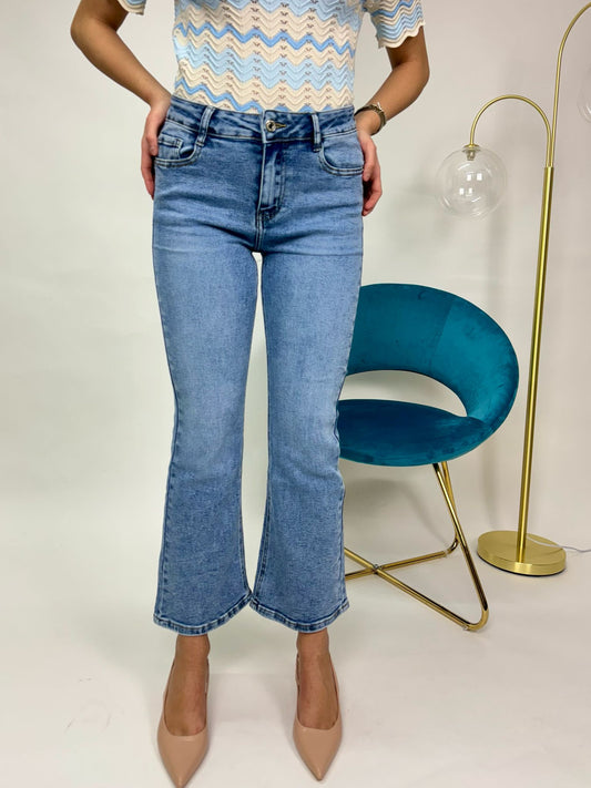JEANS MODELLO TROMBETTA