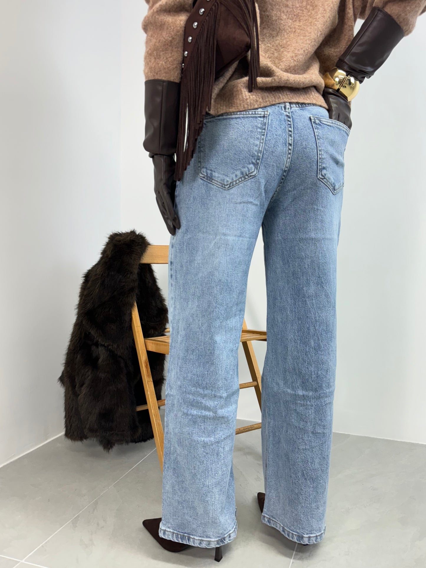 JEANS WIDE LEG ASIMMETRICO CHIARO