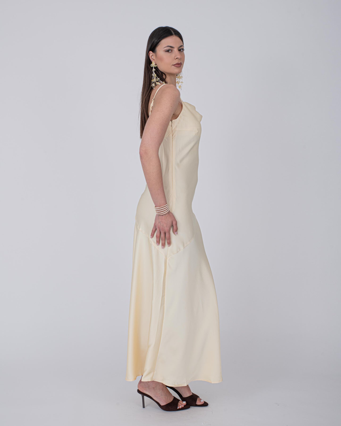 ABITO SATIN GIALLO BURRO